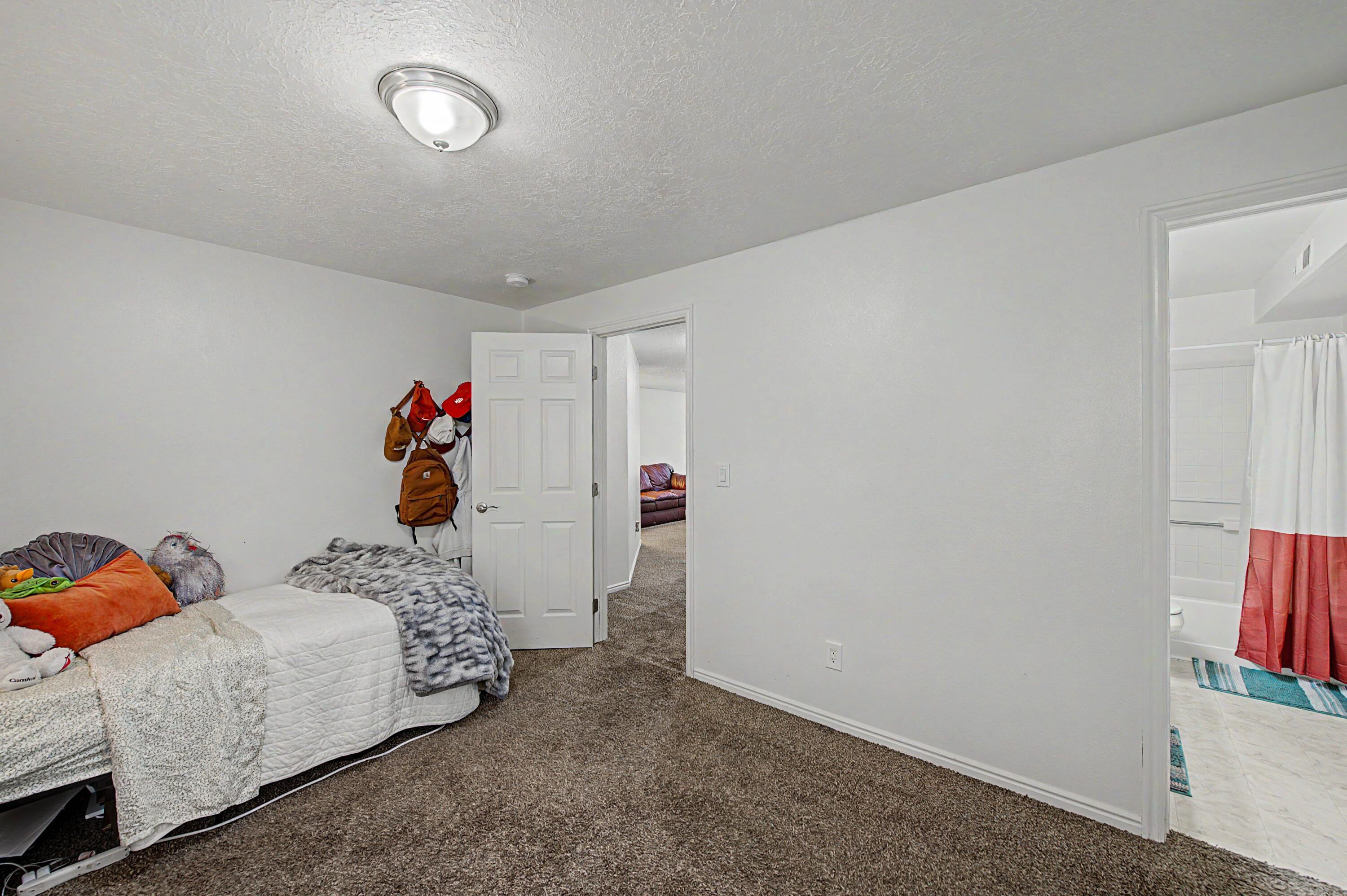 EAST RIDGE - Residential