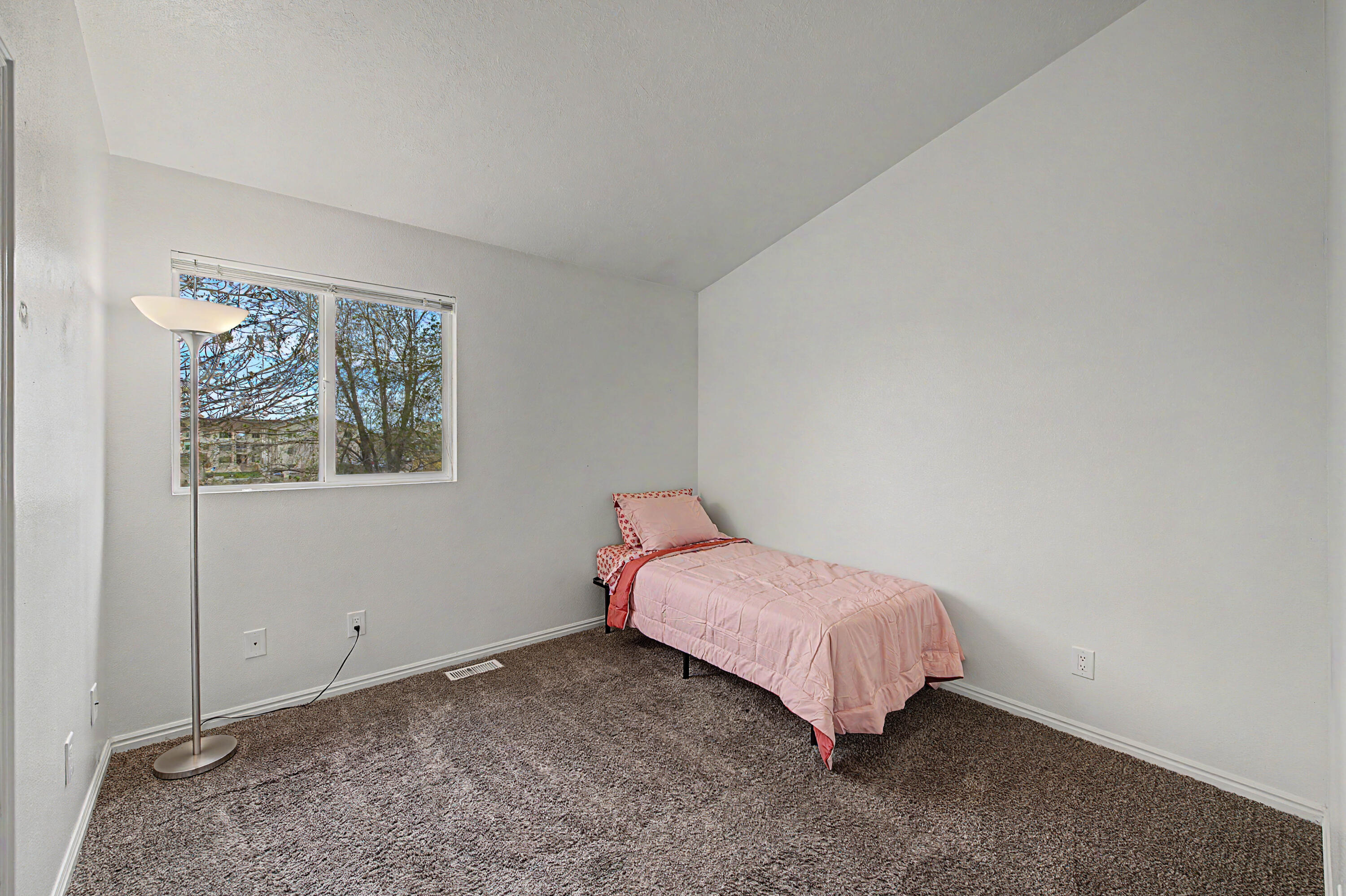 EAST RIDGE - Residential