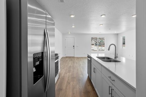 Tiny photo for 2168 S Wolverine Way 2539 #2539, Washington, UT 84780 (MLS # 26-268513)