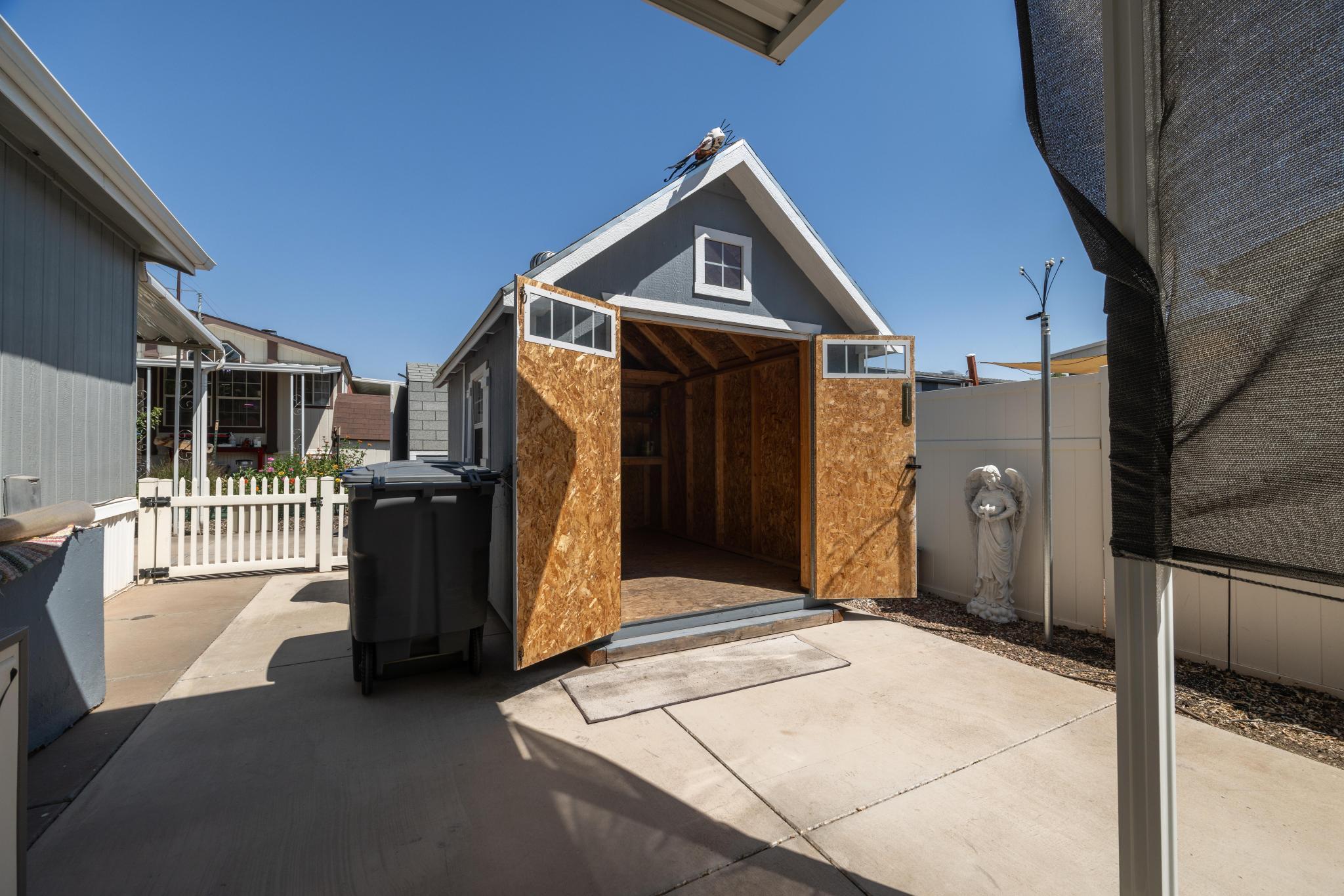 ST GEORGE TOWNSITE - Residential