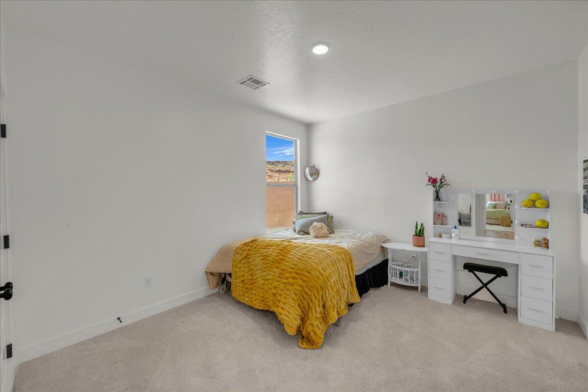 RED PINE - Residential