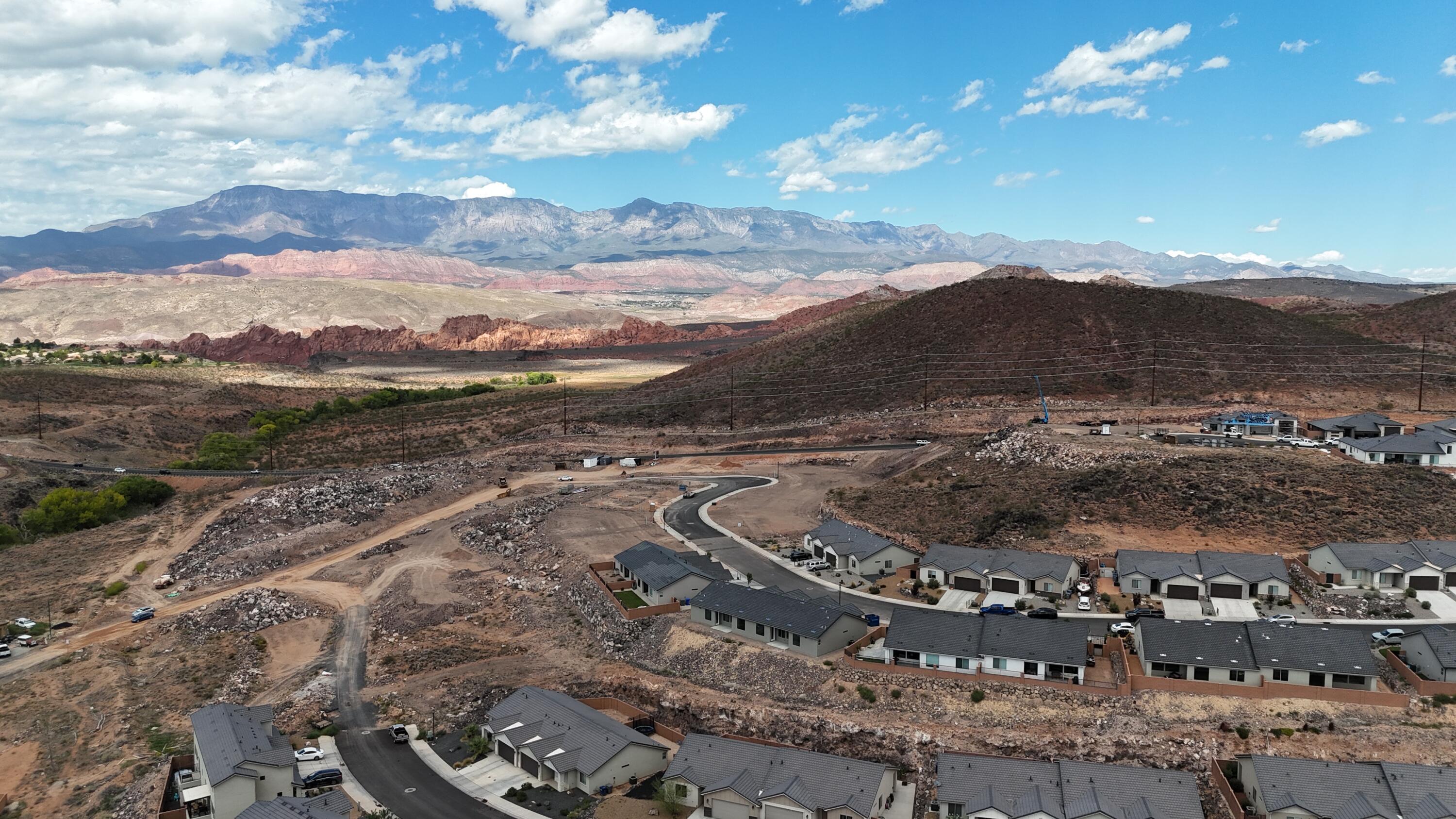 PAINTED SANDS - Residential