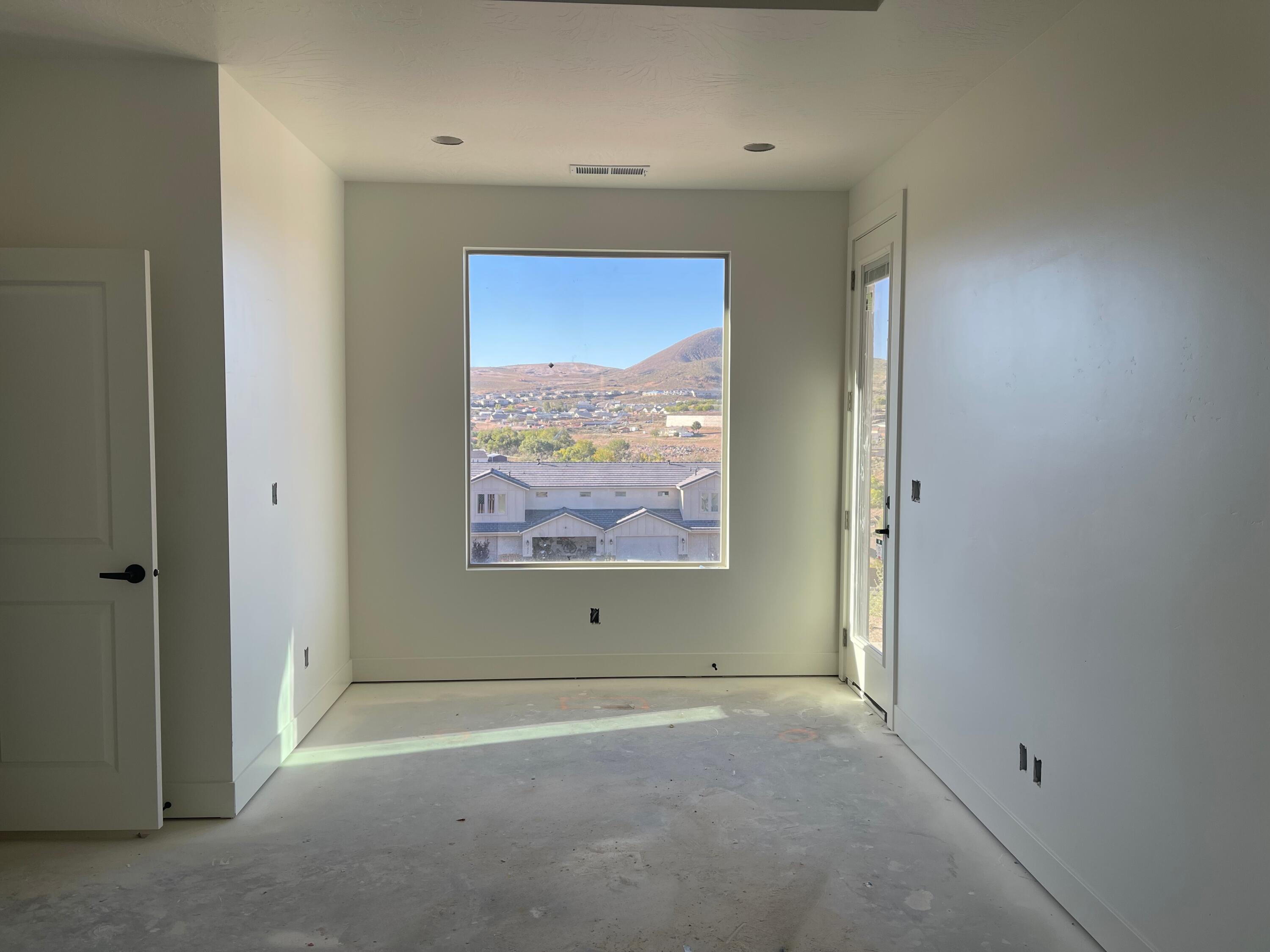 PAINTED SANDS - Residential