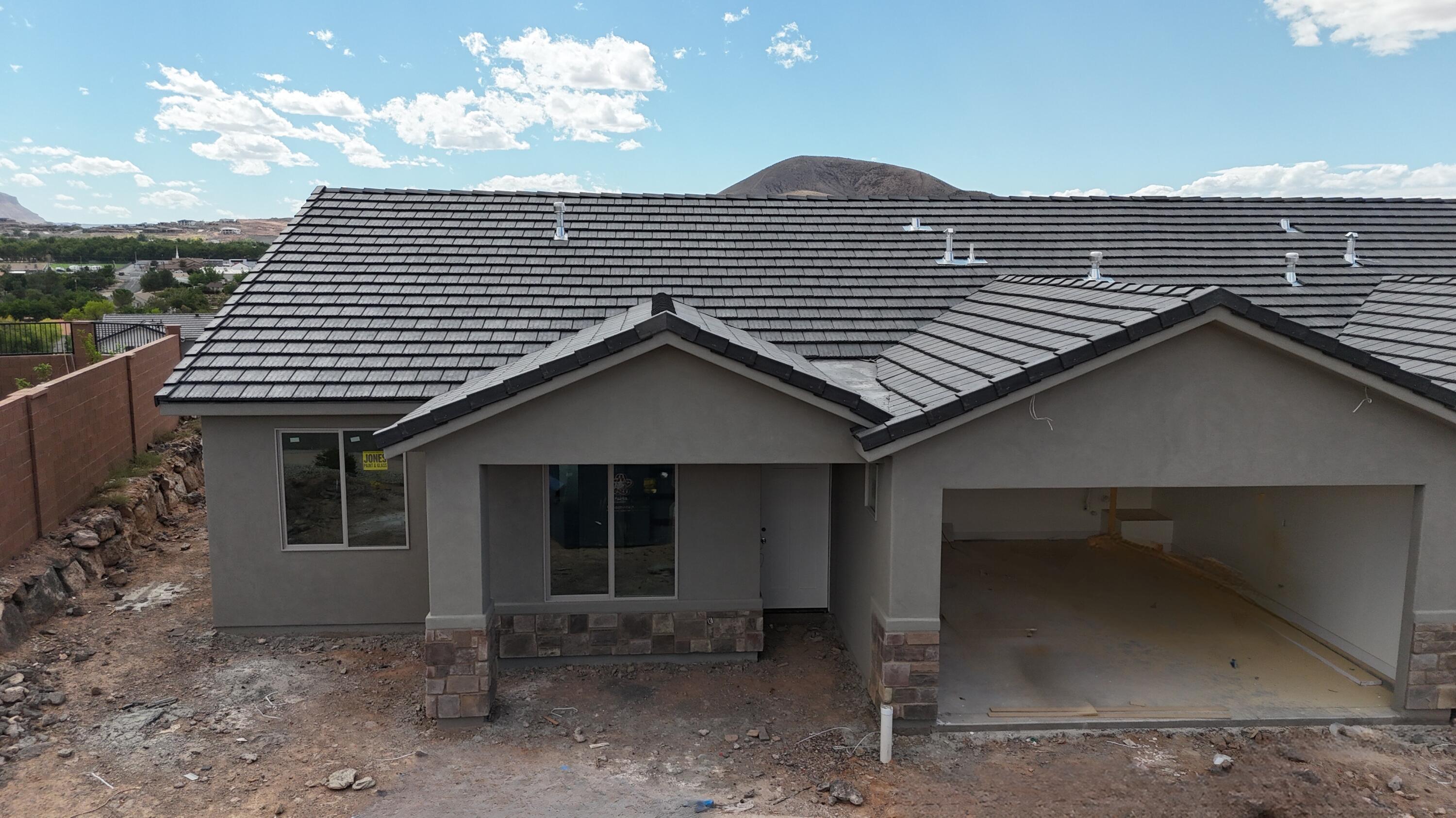 PAINTED SANDS - Residential