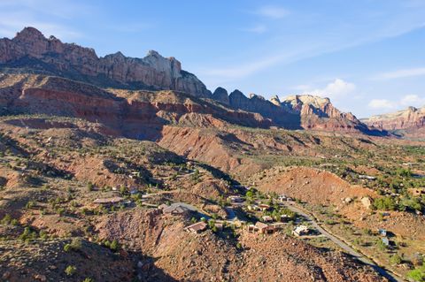 Tiny photo for Parunuweap CIR, Springdale, UT 84767 (MLS # 24-257113)