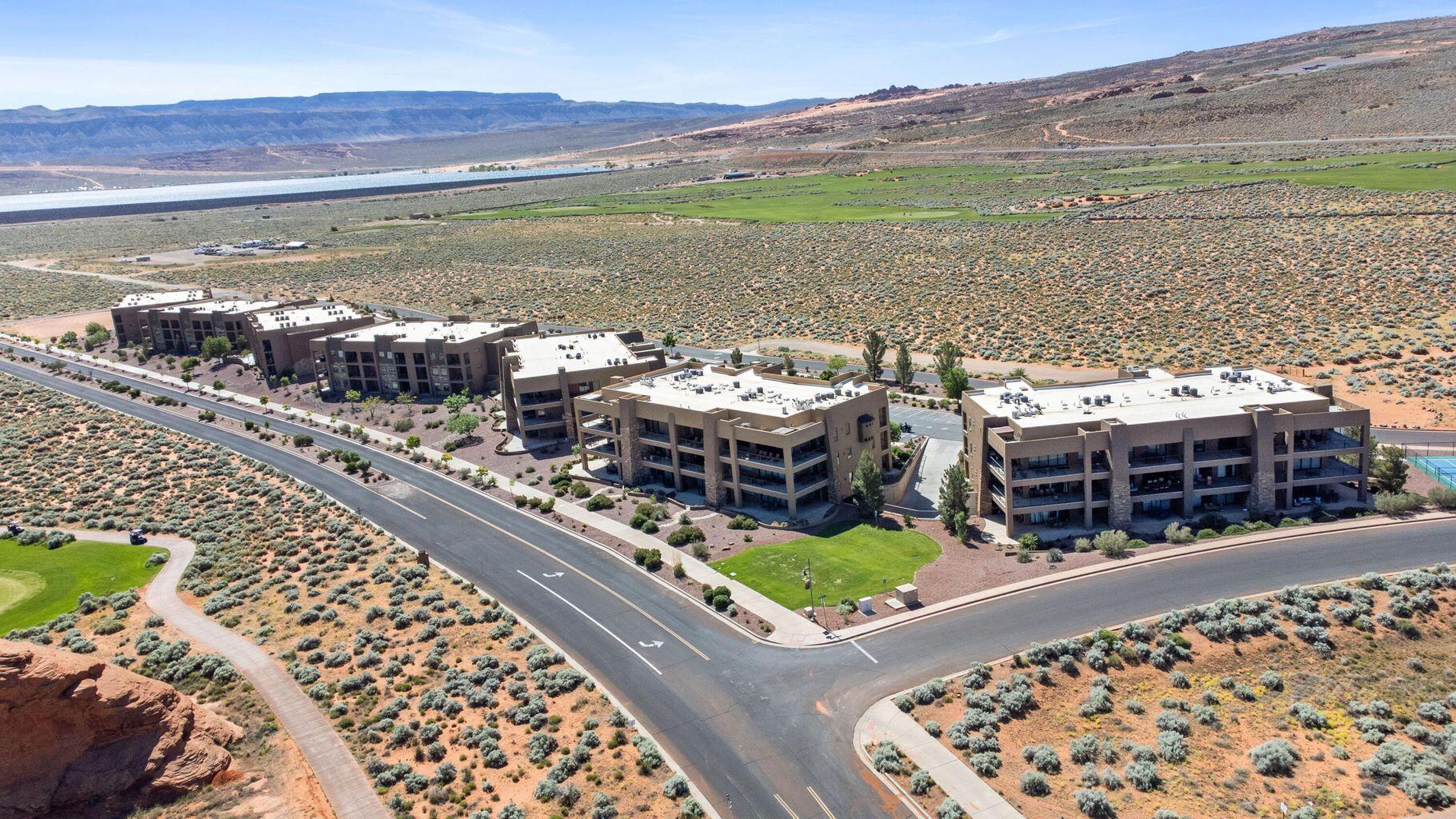 VILLAS AT SAND HOLLOW - Residential