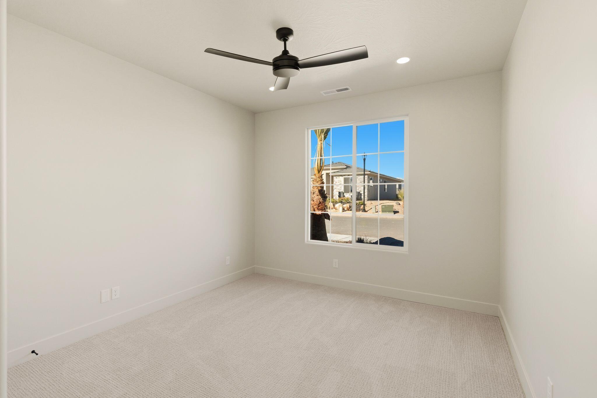 FALCON RIDGE - Residential