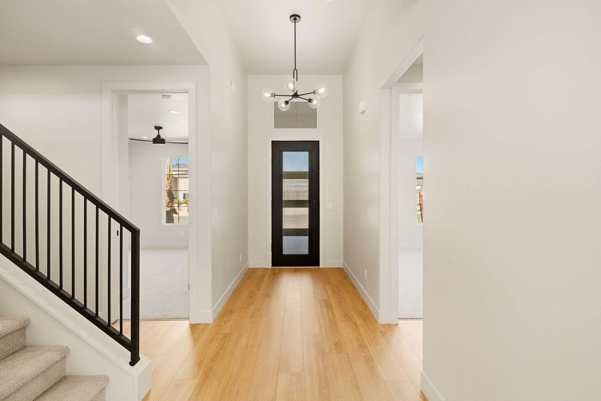 FALCON RIDGE - Residential