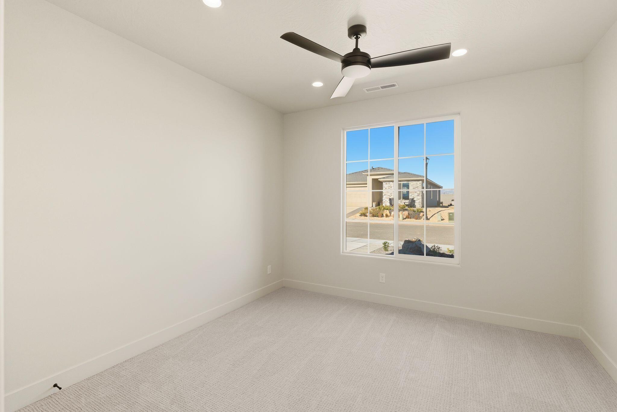 FALCON RIDGE - Residential