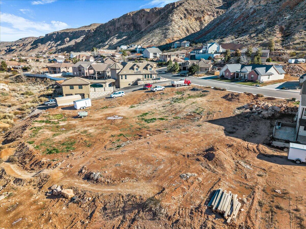 ANGELL HEIGHTS ESTATES - Land