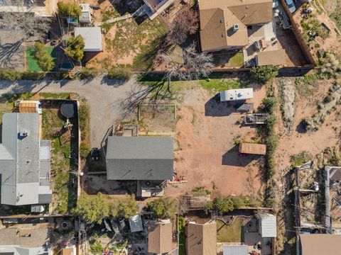 Tiny photo for 258 E 500 N, Washington, UT 84780 (MLS # 26-268615)