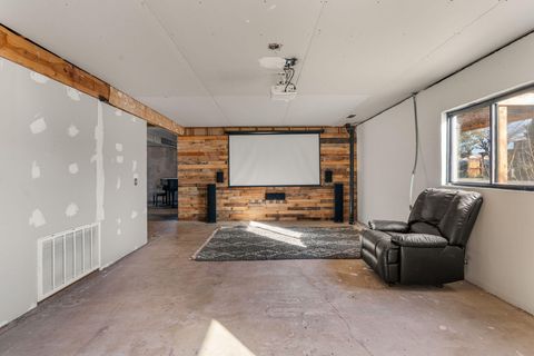 Tiny photo for 258 E 500 N, Washington, UT 84780 (MLS # 26-268615)