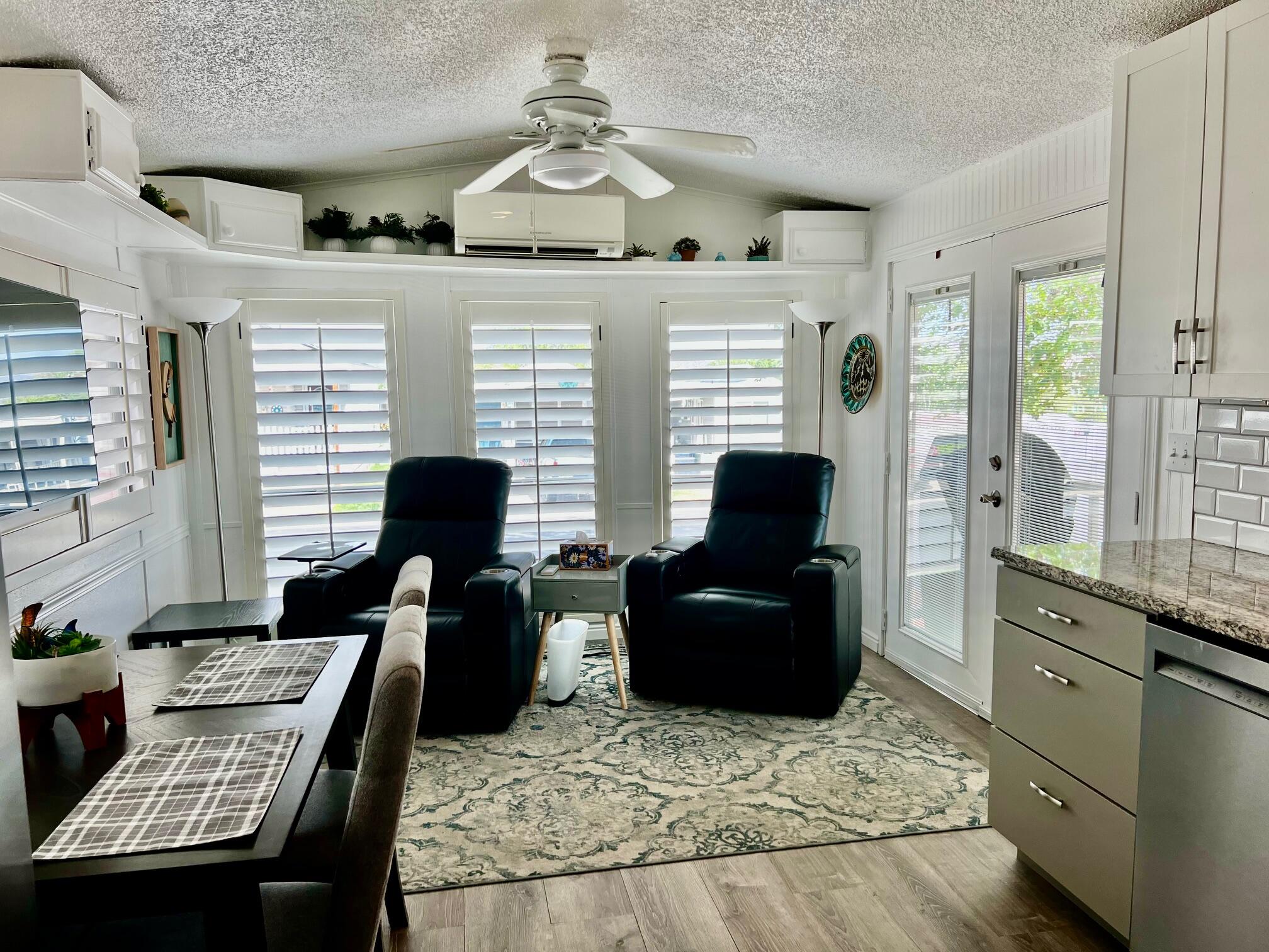 CANYON BREEZE RV RESORT - Residential