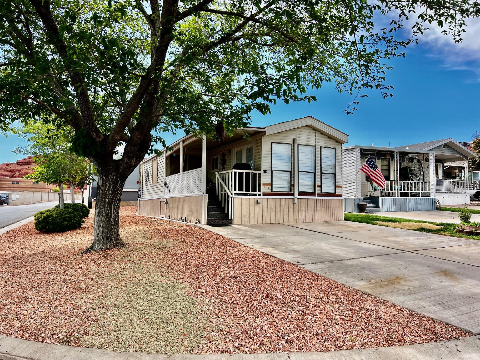 CANYON BREEZE RV RESORT - Residential