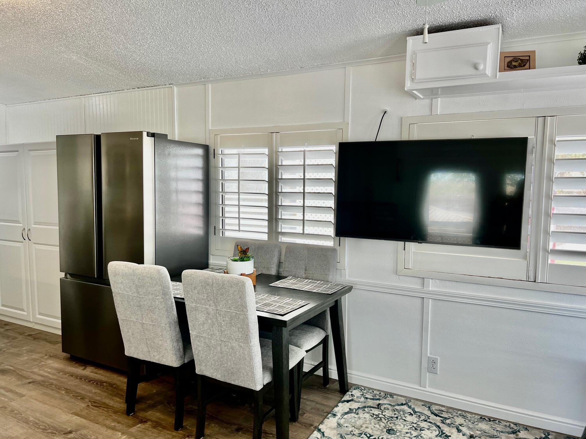 CANYON BREEZE RV RESORT - Residential