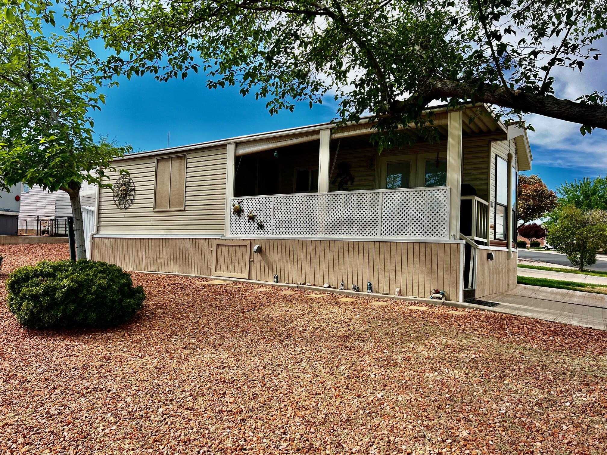 CANYON BREEZE RV RESORT - Residential