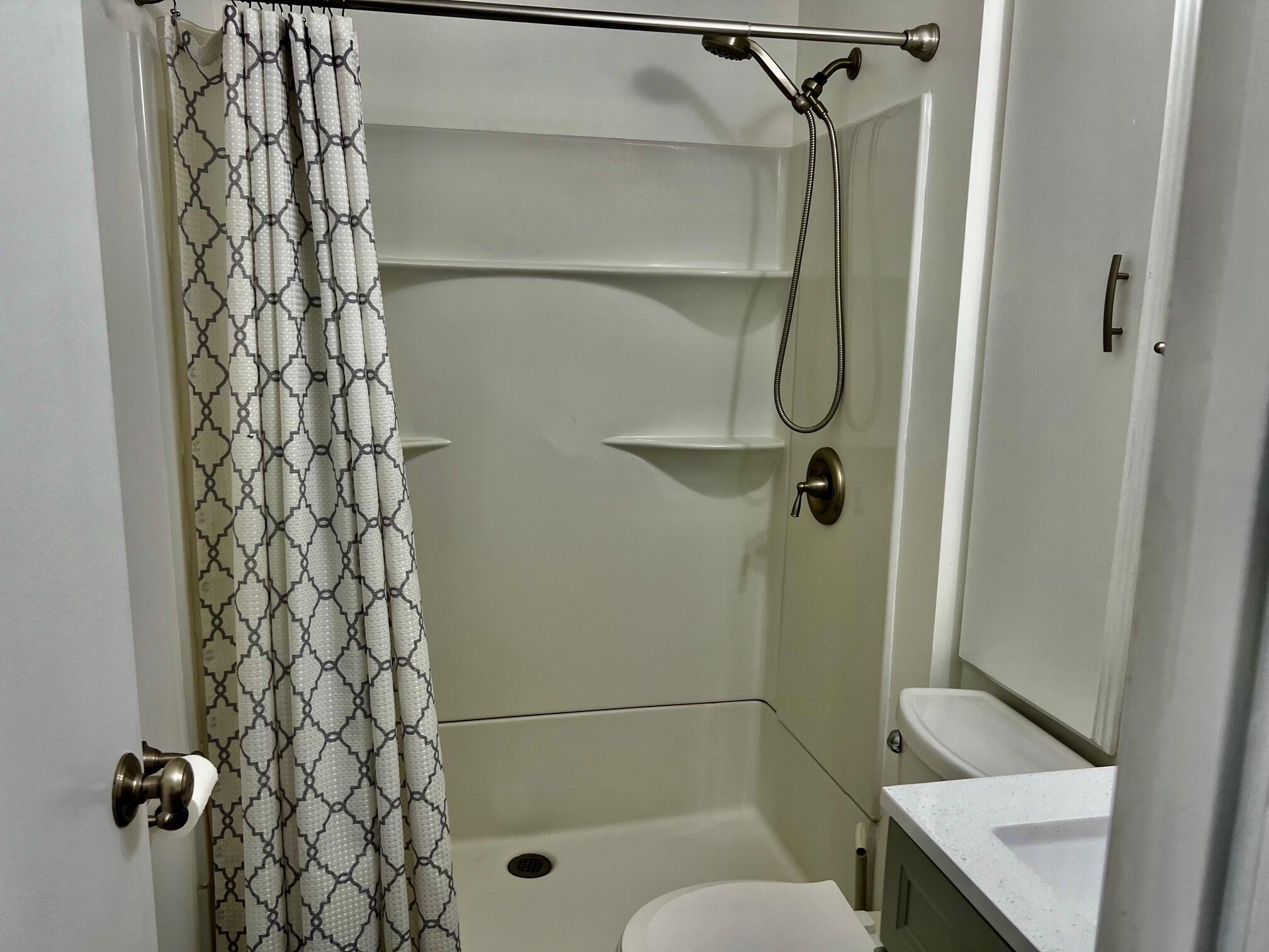 CANYON BREEZE RV RESORT - Residential