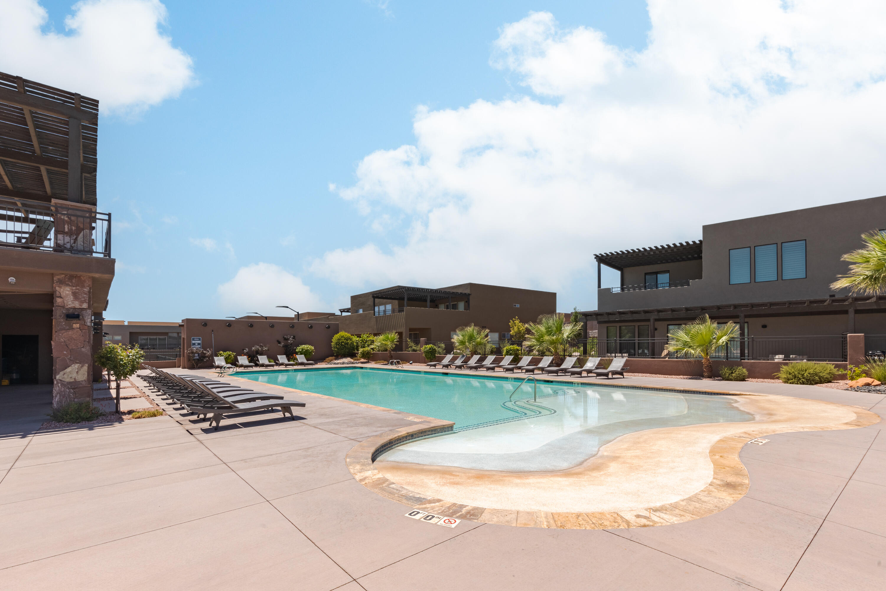 TAVA RESORT AT SAND HOLLOW - Residential