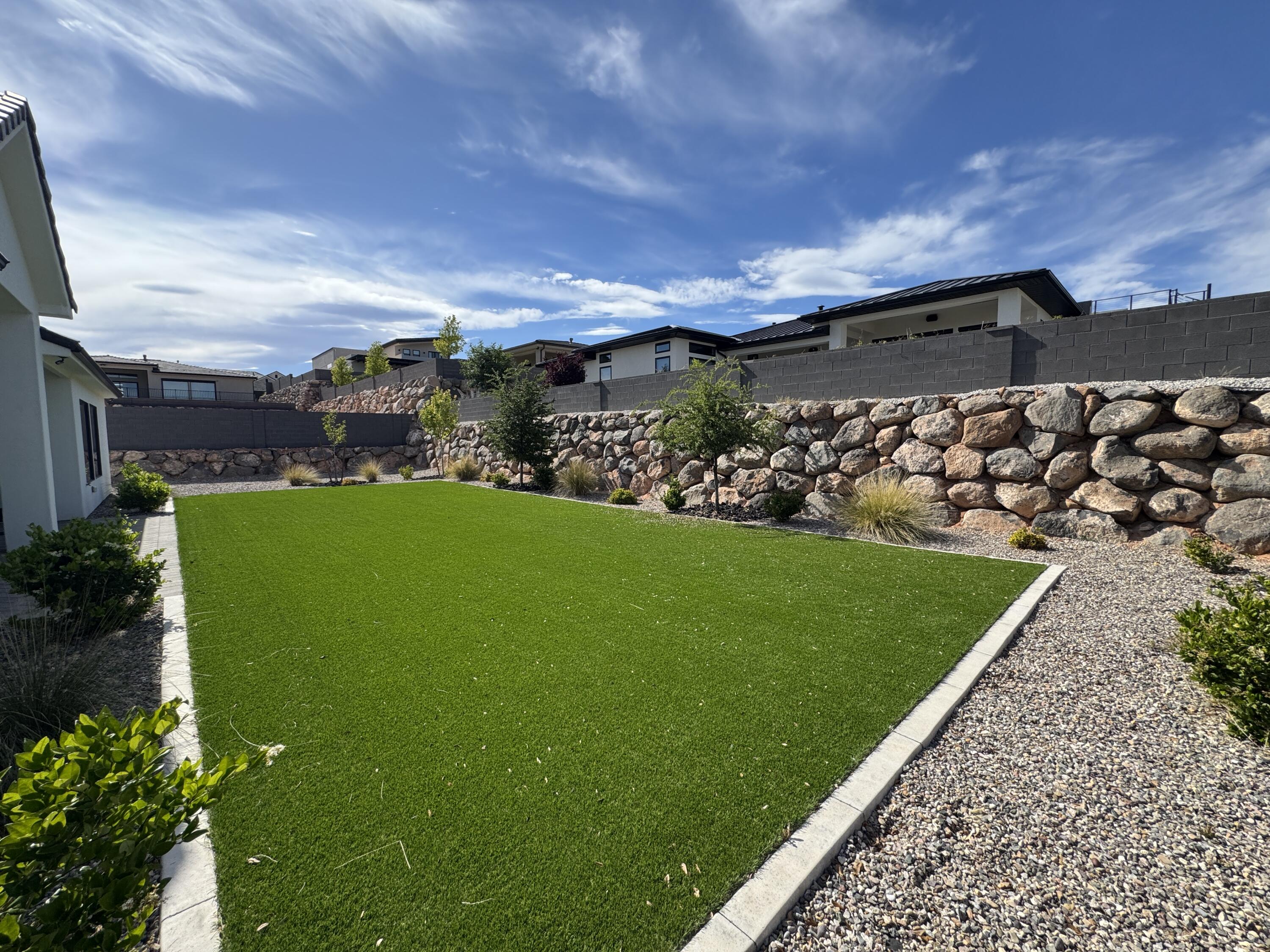 WASHINGTON VISTA - Residential
