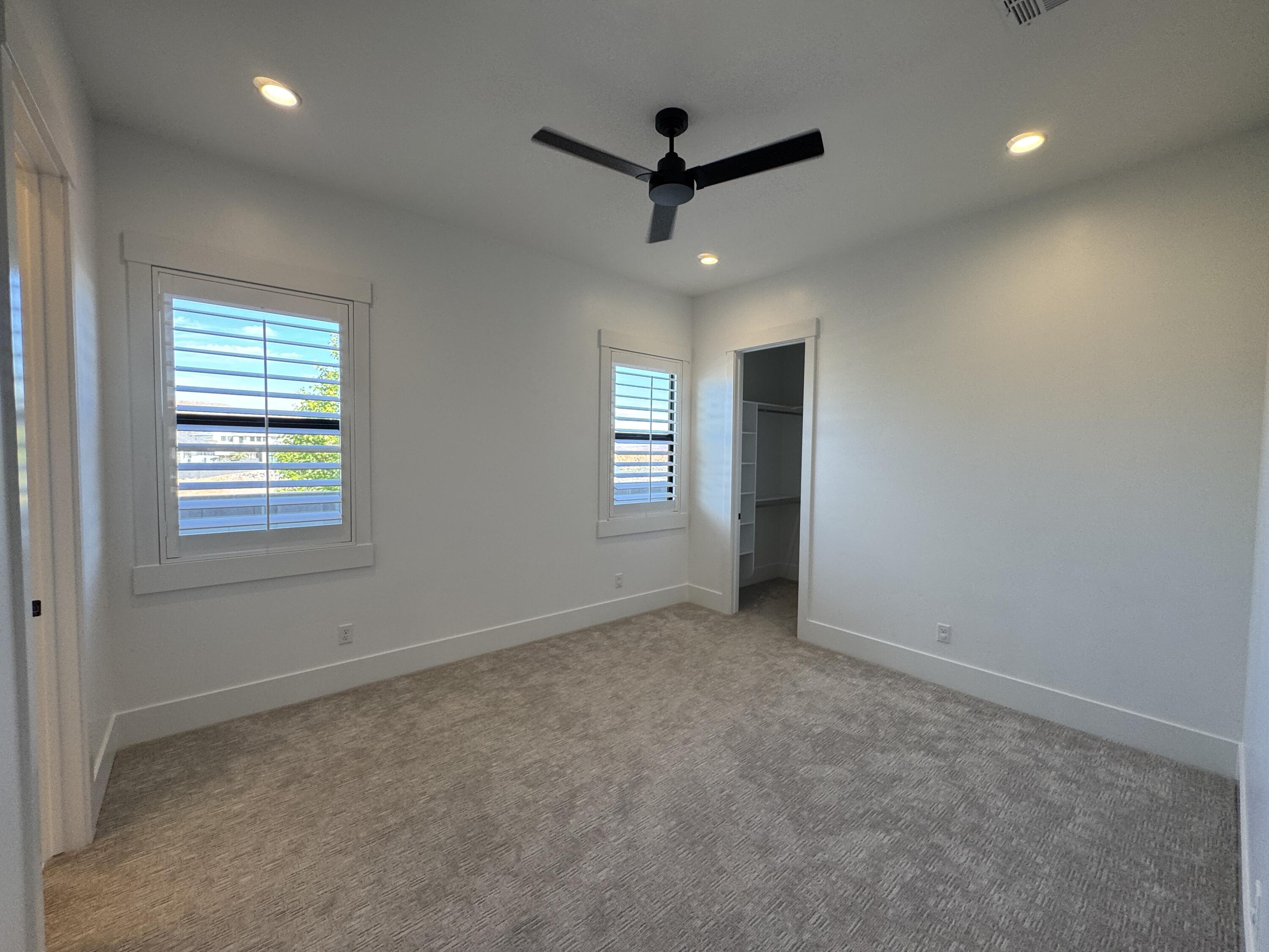 WASHINGTON VISTA - Residential