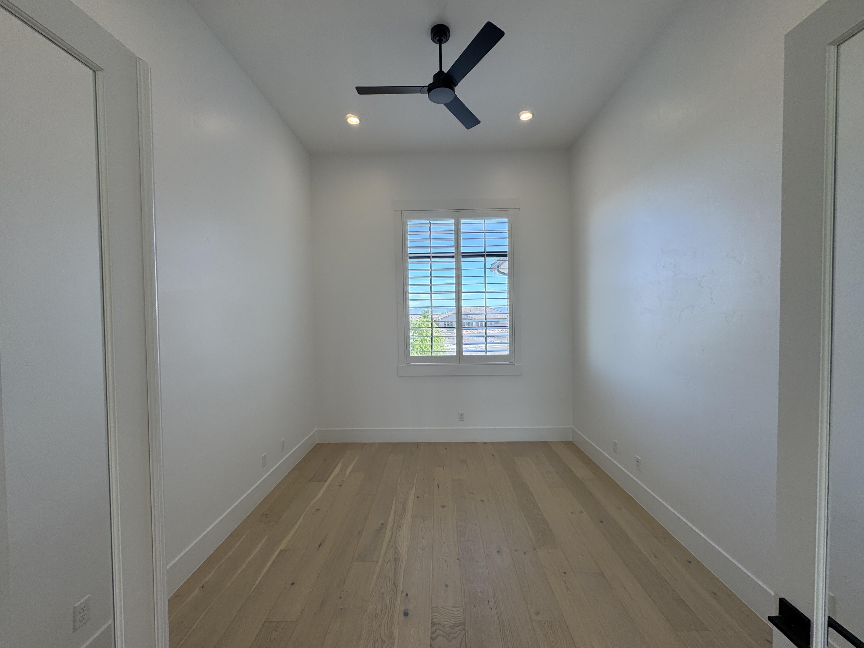 WASHINGTON VISTA - Residential