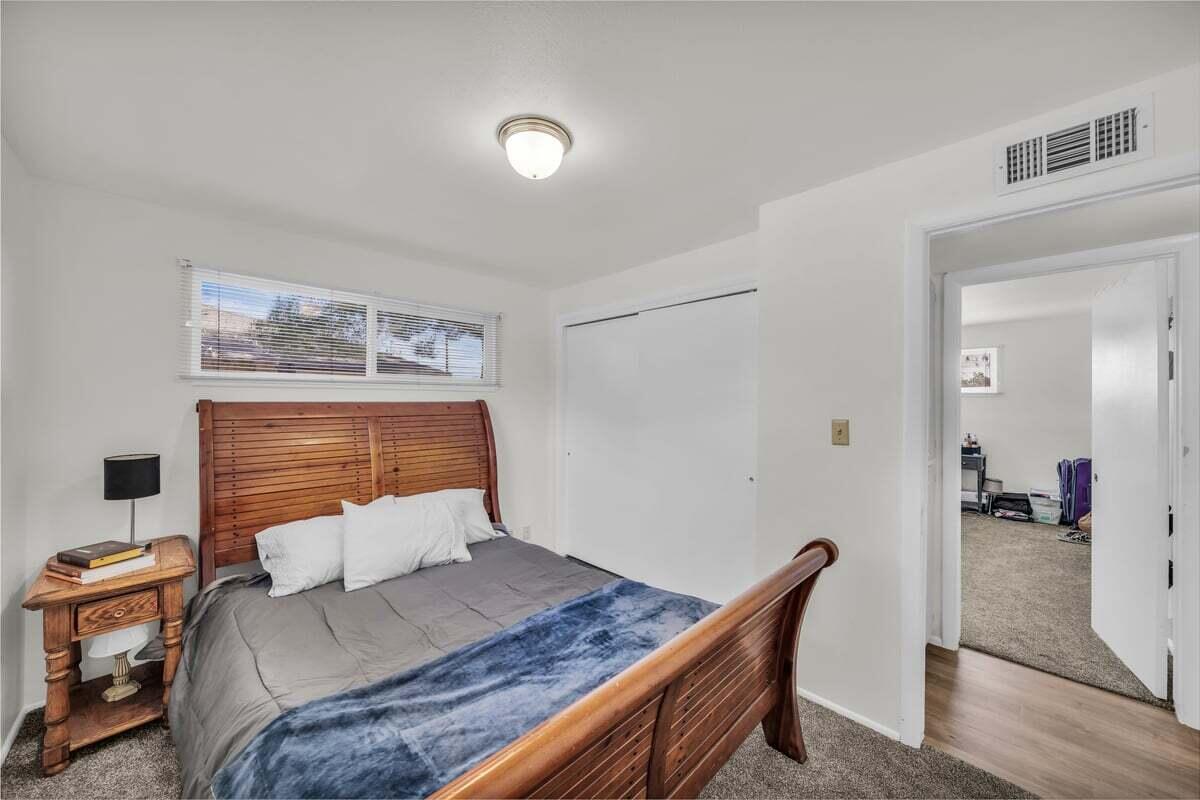 LEEDS ESTATES - Residential