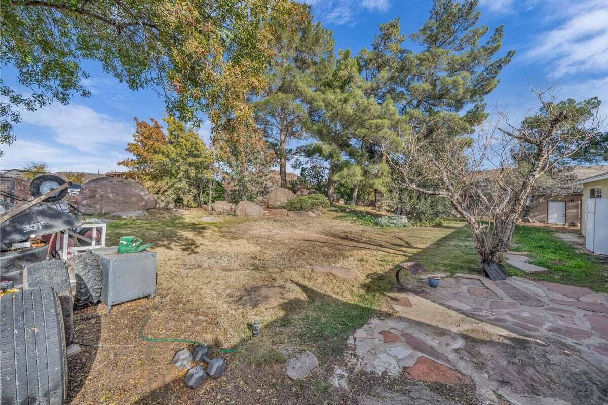 LEEDS ESTATES - Residential