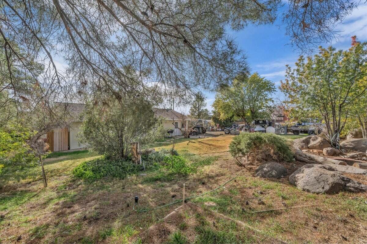 LEEDS ESTATES - Residential