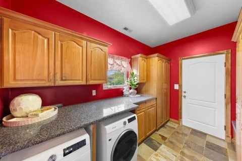 Tiny photo for 885 N Old Farms RD, Dammeron Valley, UT 84783 (MLS # 26-274845)