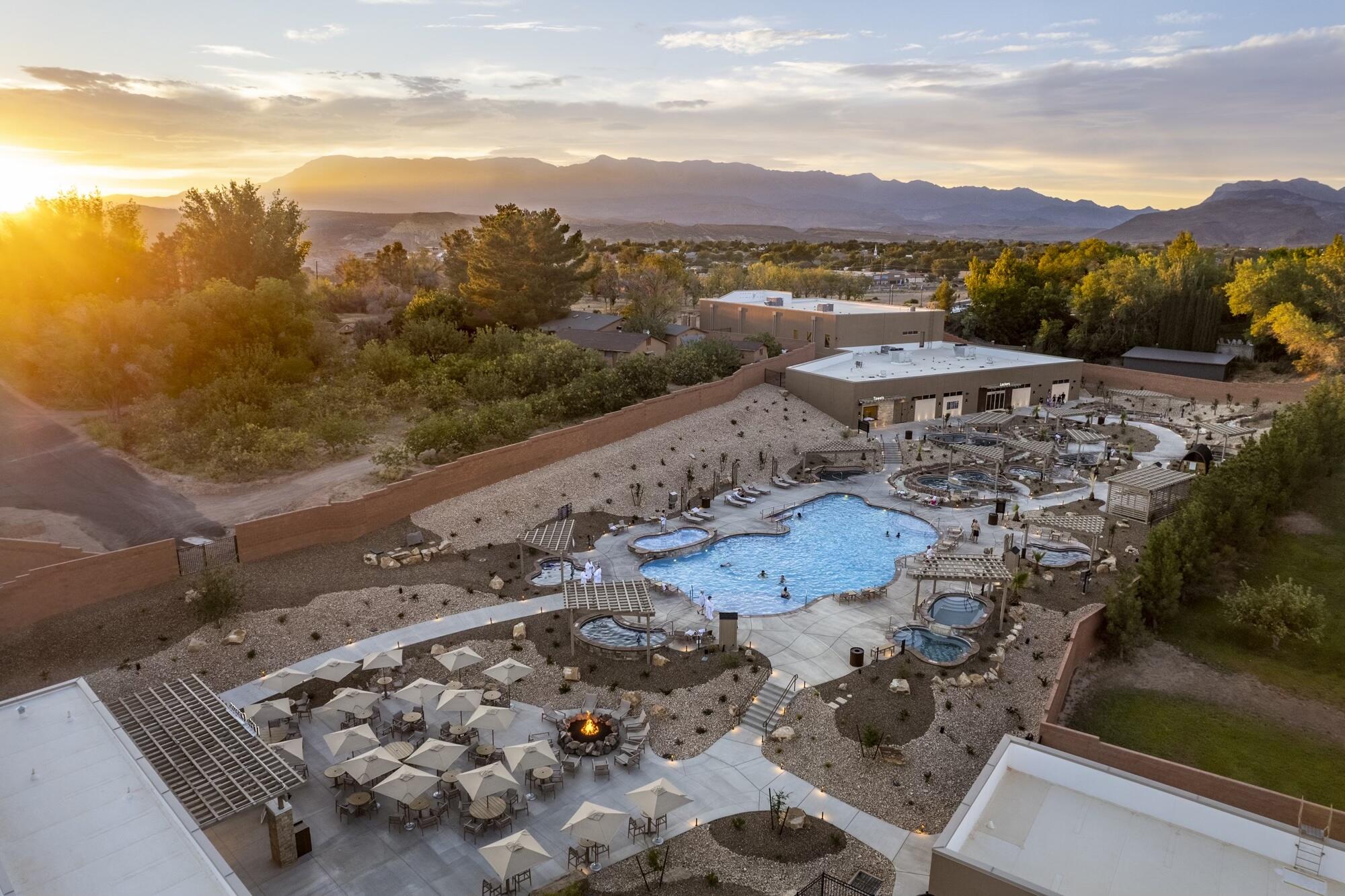 SOUTHERN SHORES - Land