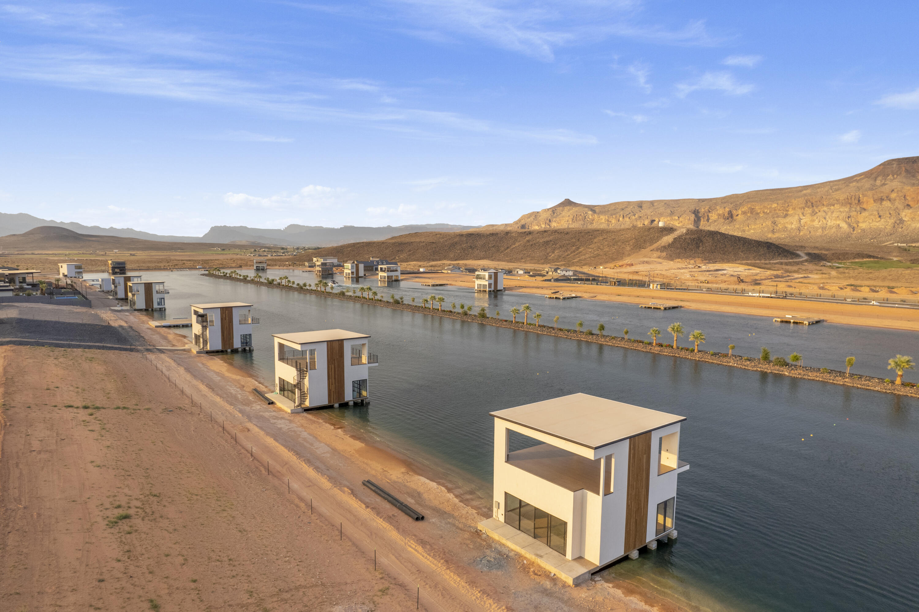 SOUTHERN SHORES - Land