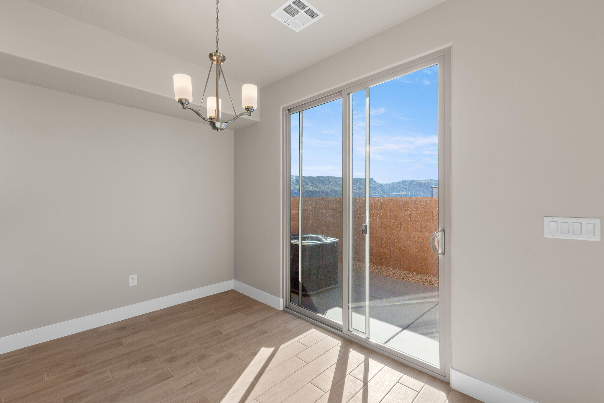 HURRICANE HEIGHTS TOWNHOMES - Residential