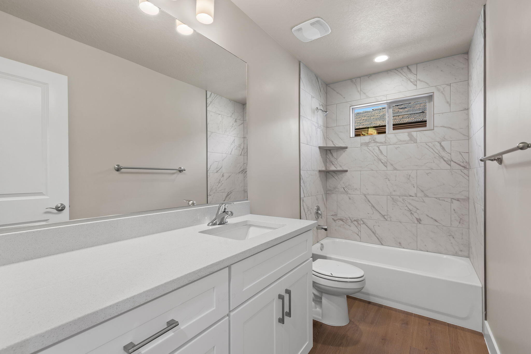 HURRICANE HEIGHTS TOWNHOMES - Residential