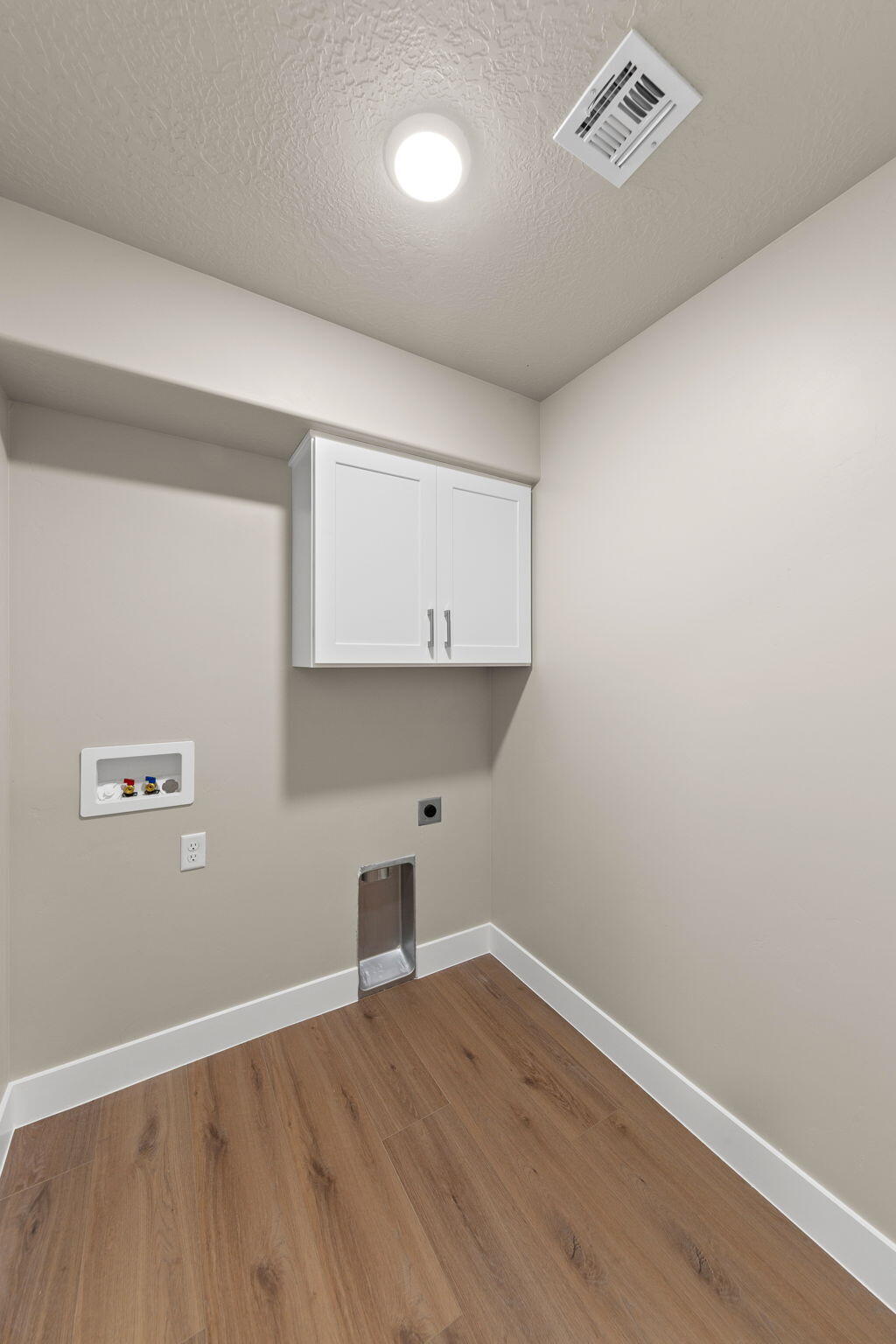 HURRICANE HEIGHTS TOWNHOMES - Residential