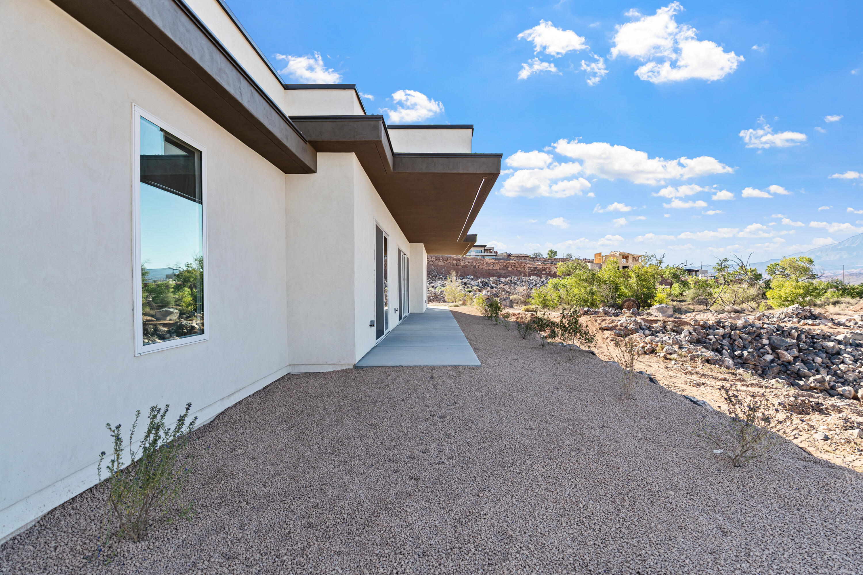 MOUNTAIN VIEW ESTATES - Residential