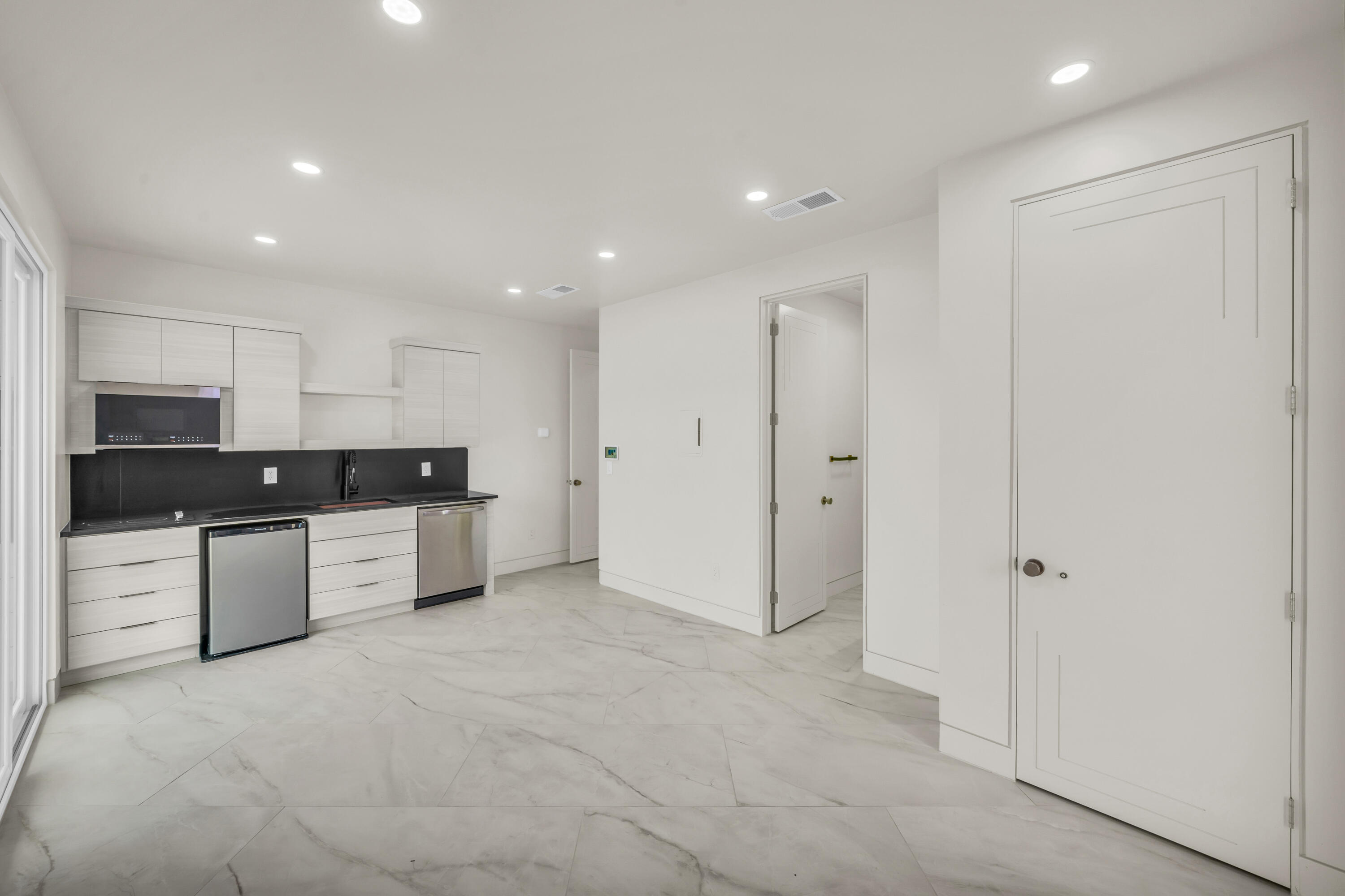 MOUNTAIN VIEW ESTATES - Residential