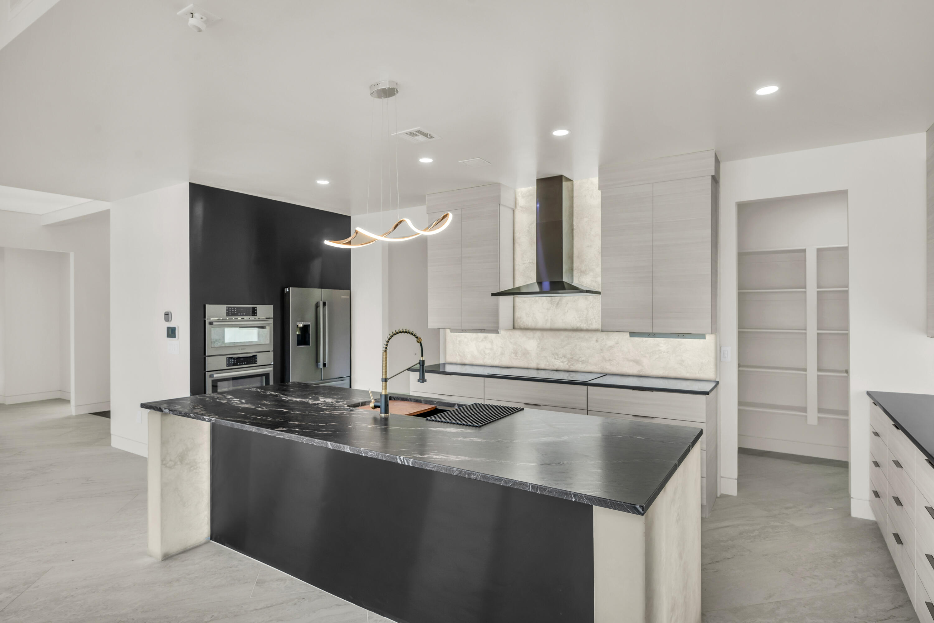 MOUNTAIN VIEW ESTATES - Residential