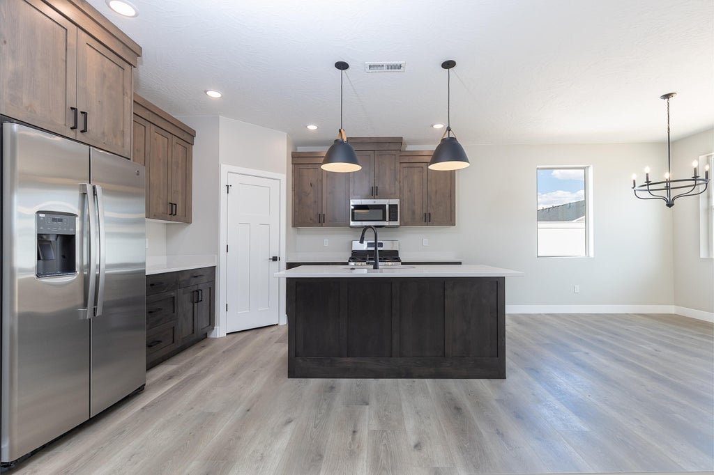 Photo of 1171 Yucca ST, Cedar City, UT 84721 (MLS # 26-277093)