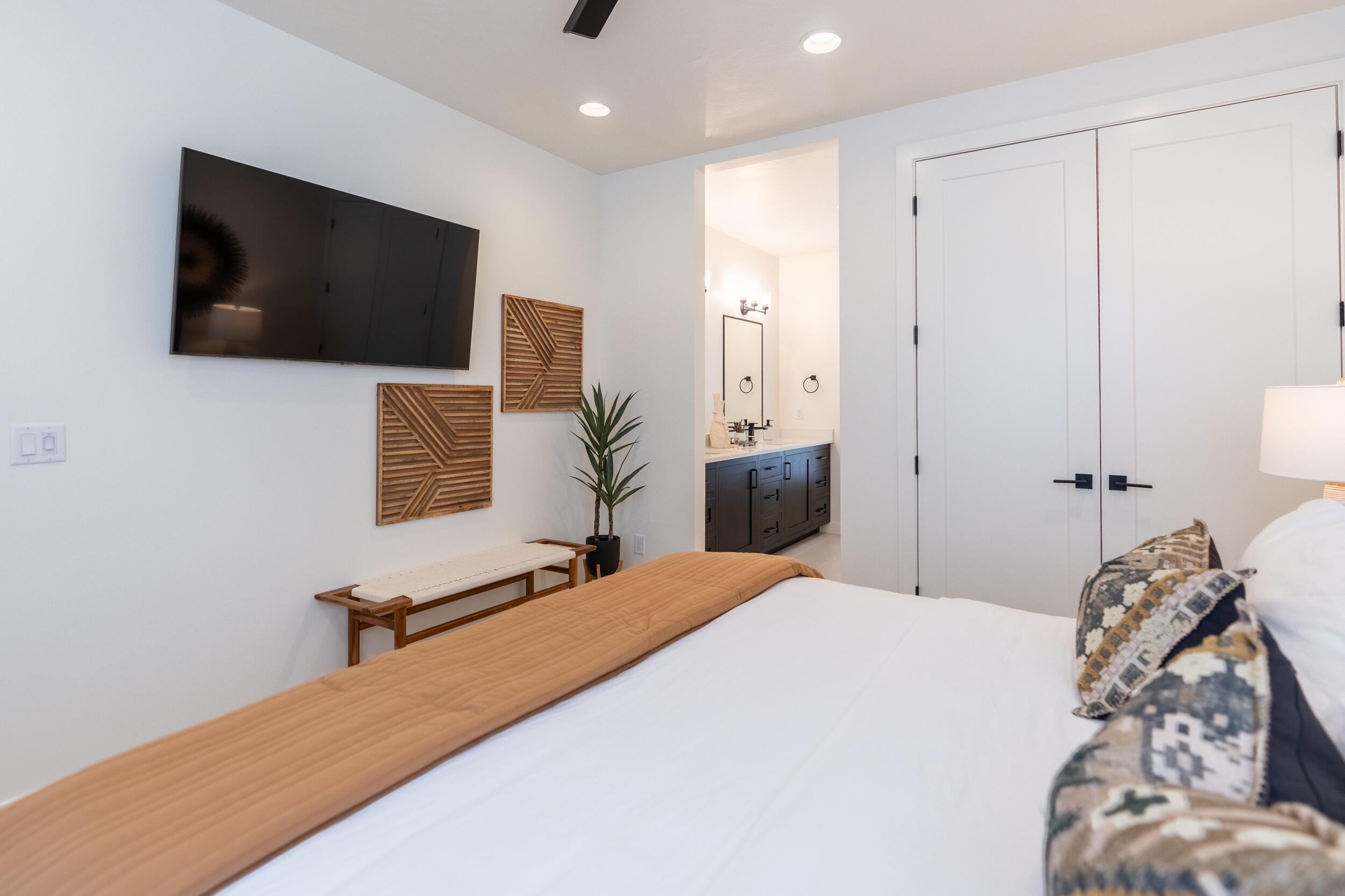 DESERT COLOR RESORT - Residential