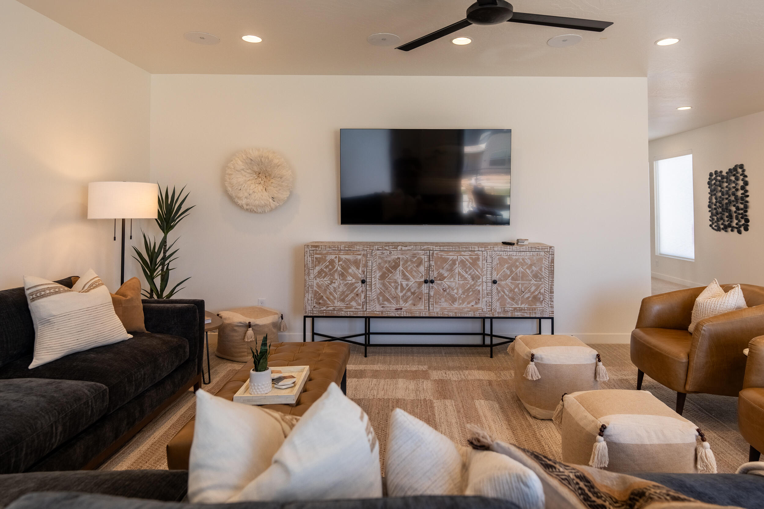 DESERT COLOR RESORT - Residential