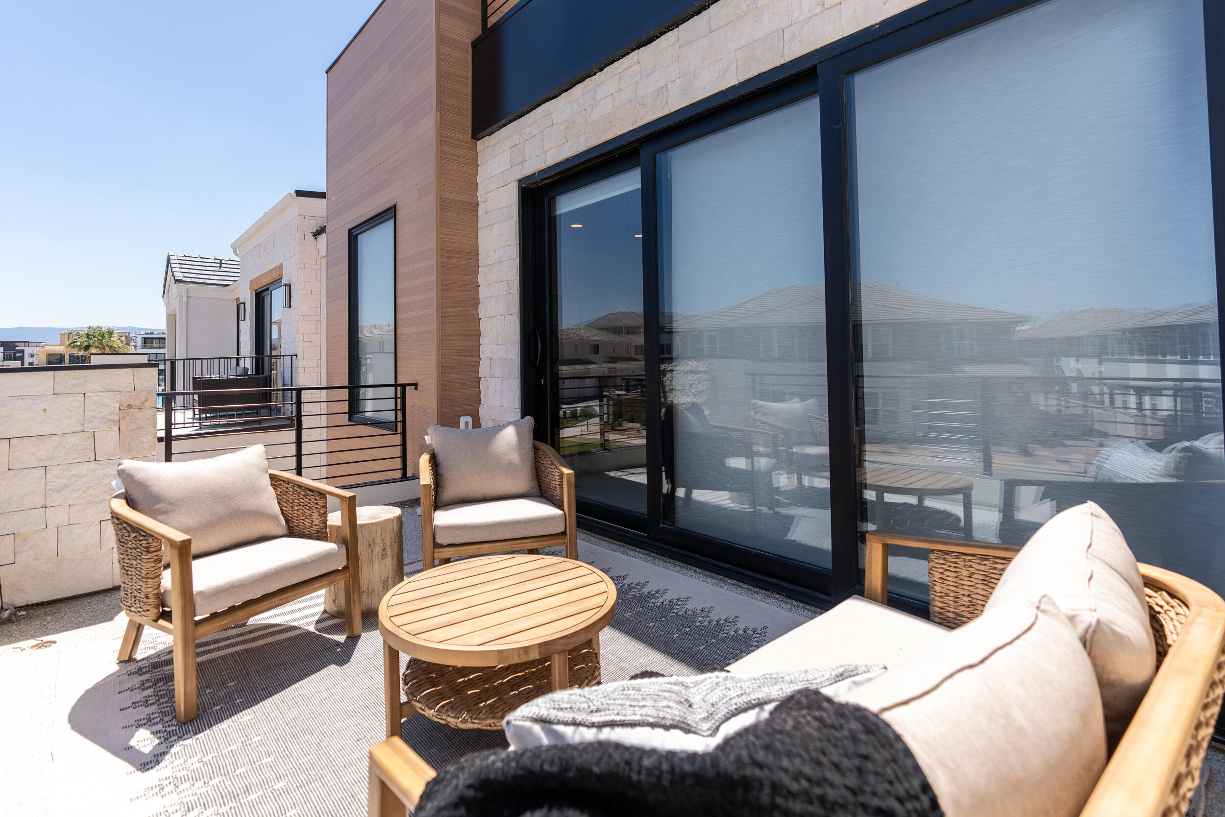 DESERT COLOR RESORT - Residential