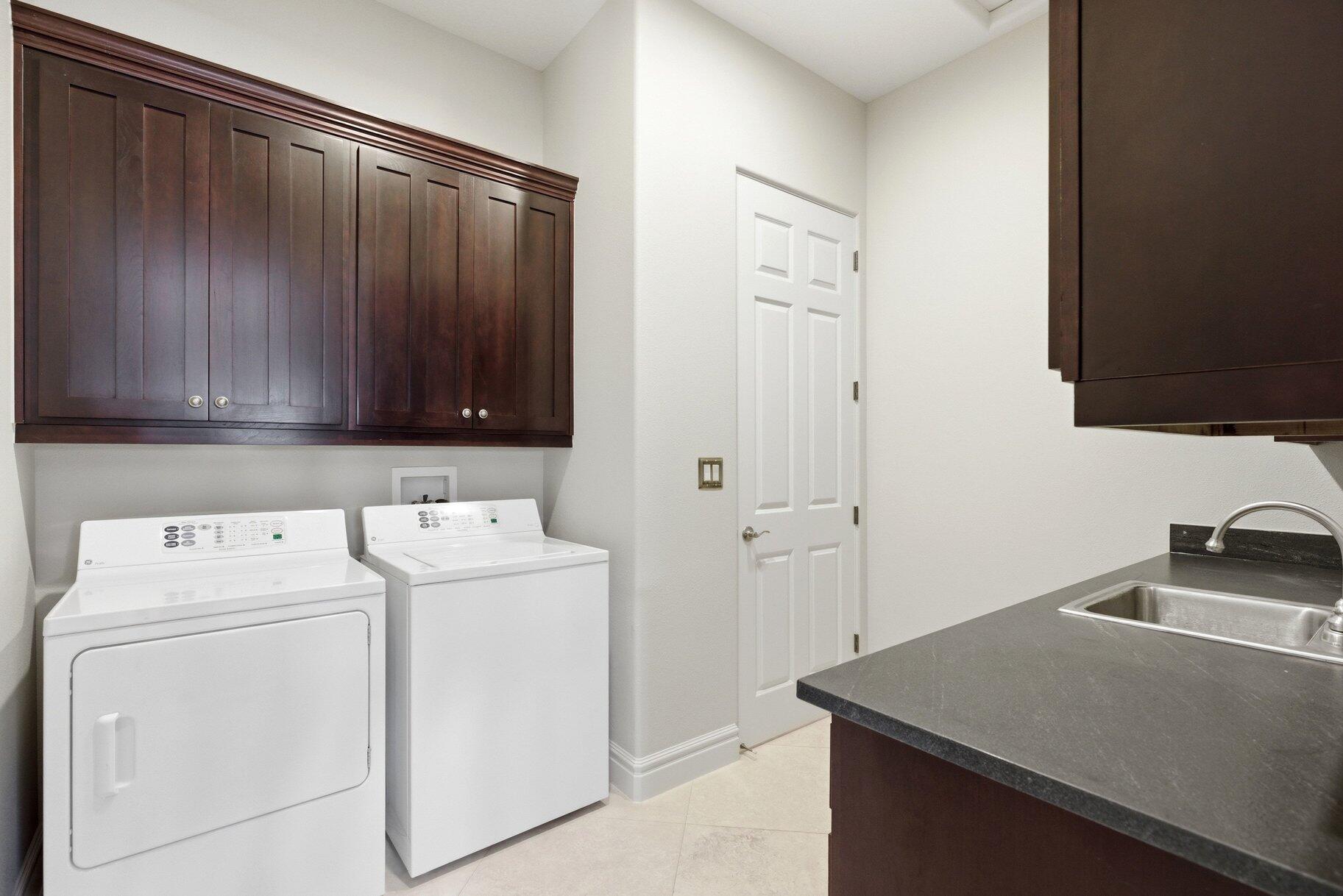 CRESCENT POINTE TOWNHOMES AT SUNBROOK - Residential