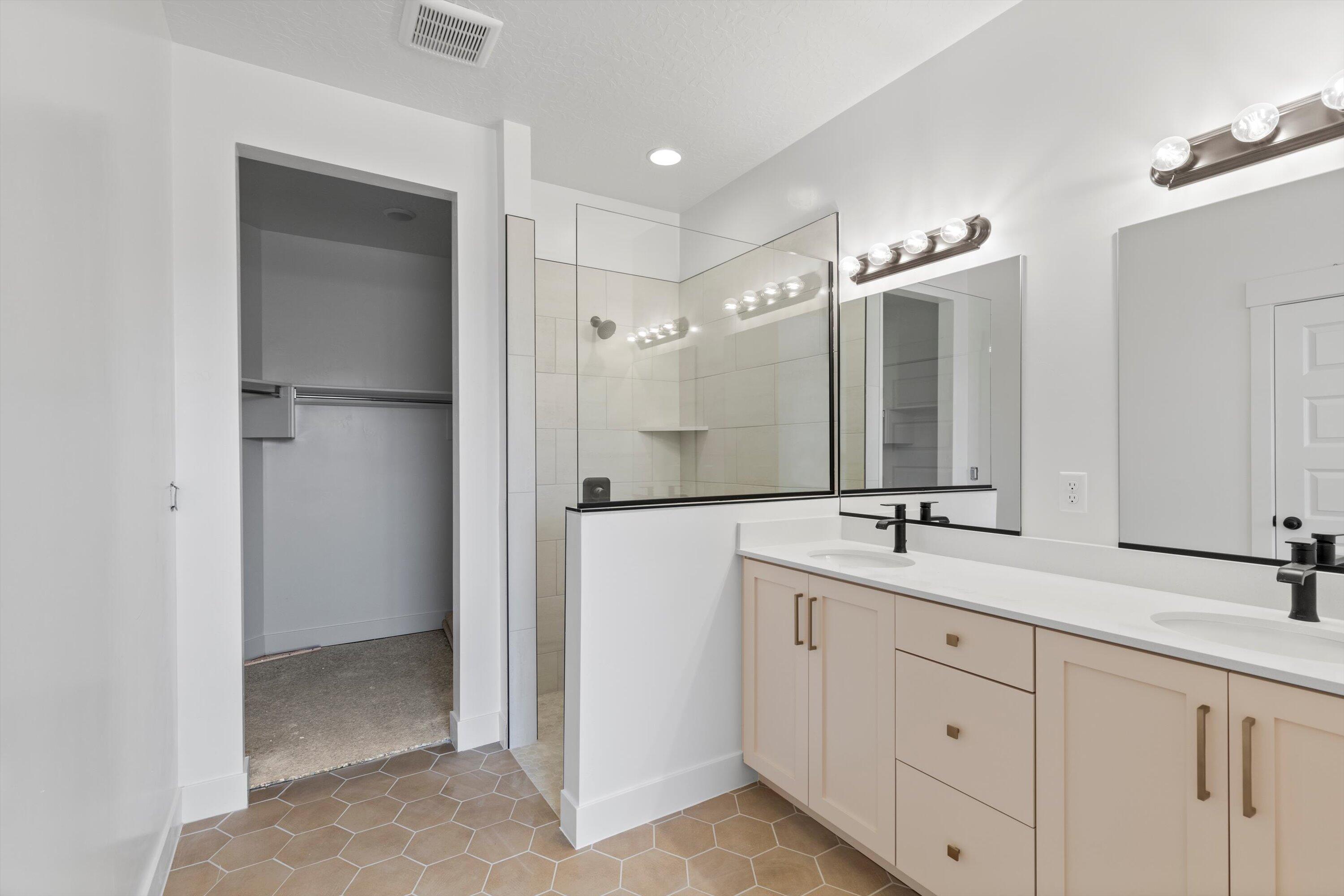 WHITE HILLS SUB - Residential