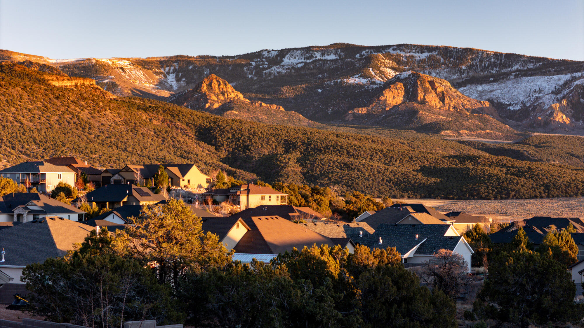 SADDLE BACK RIDGE - Land
