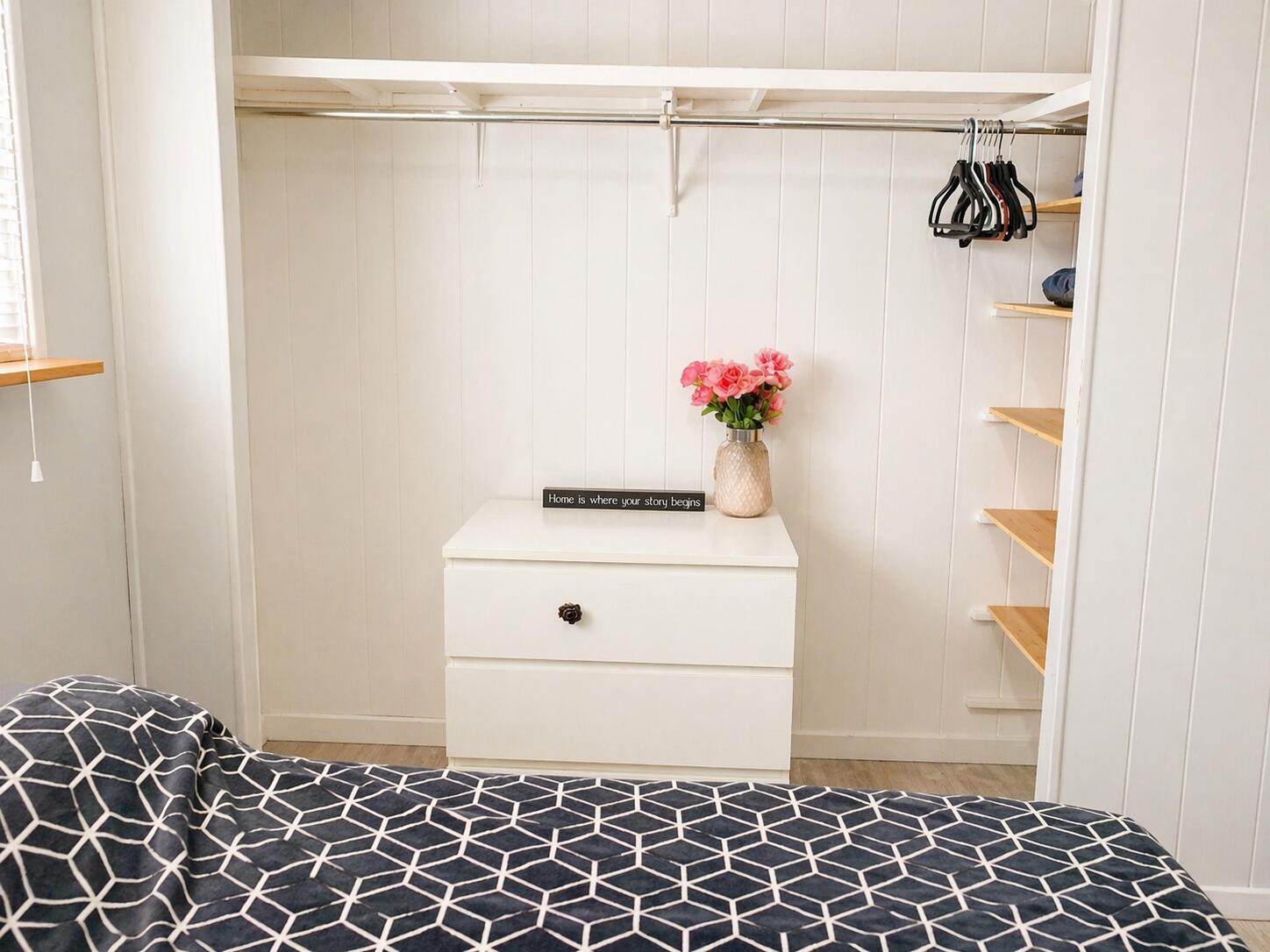 ORAL D & MINNIE E STOWELL - Residential