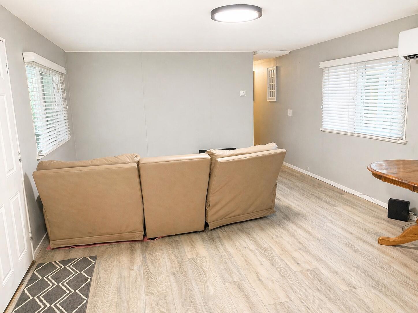 ORAL D & MINNIE E STOWELL - Residential