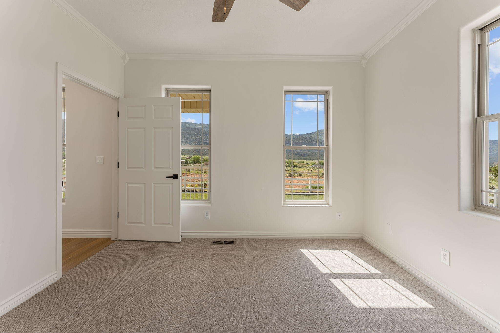 BLACKRIDGE RANCHES - Residential