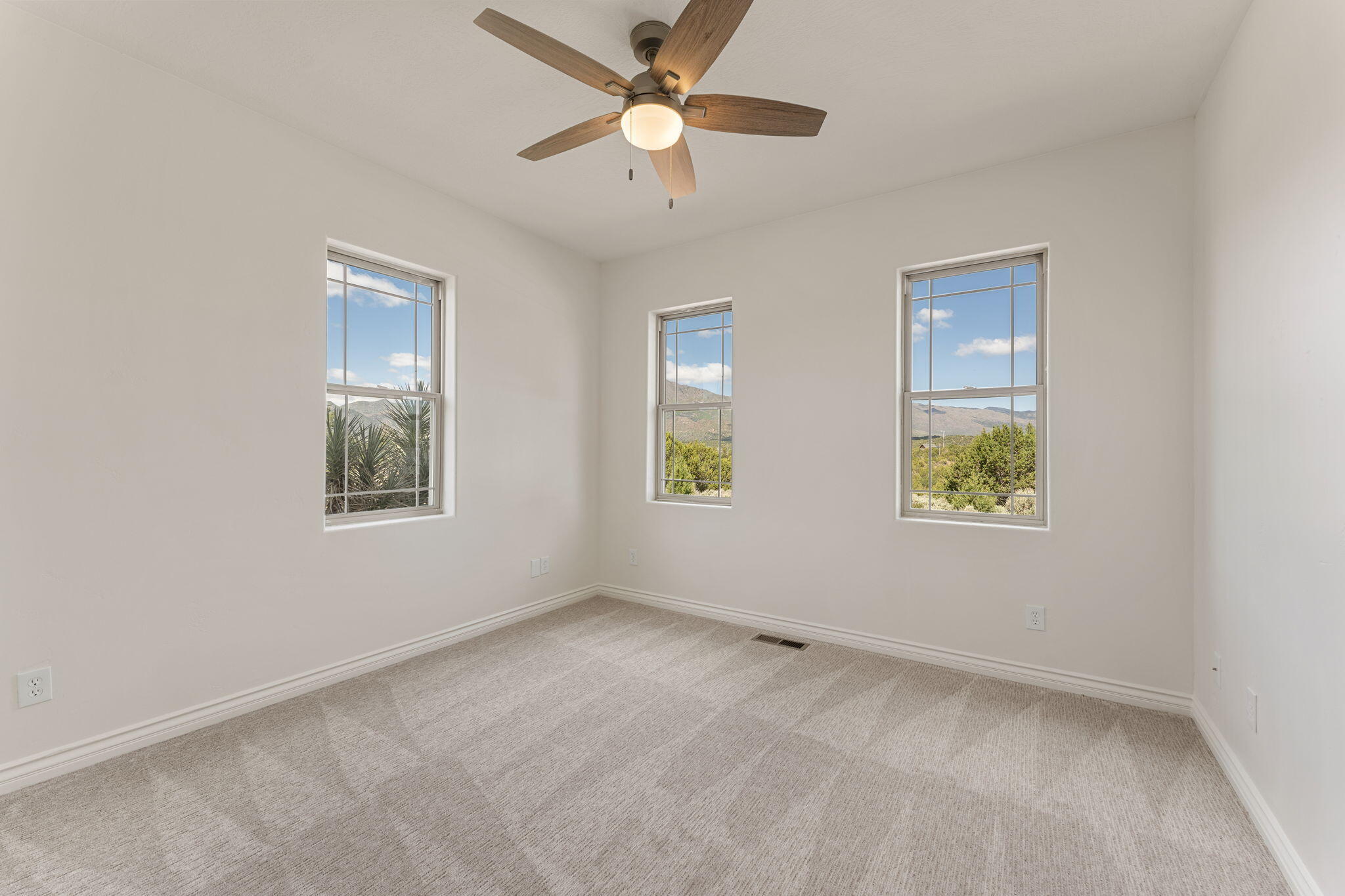 BLACKRIDGE RANCHES - Residential