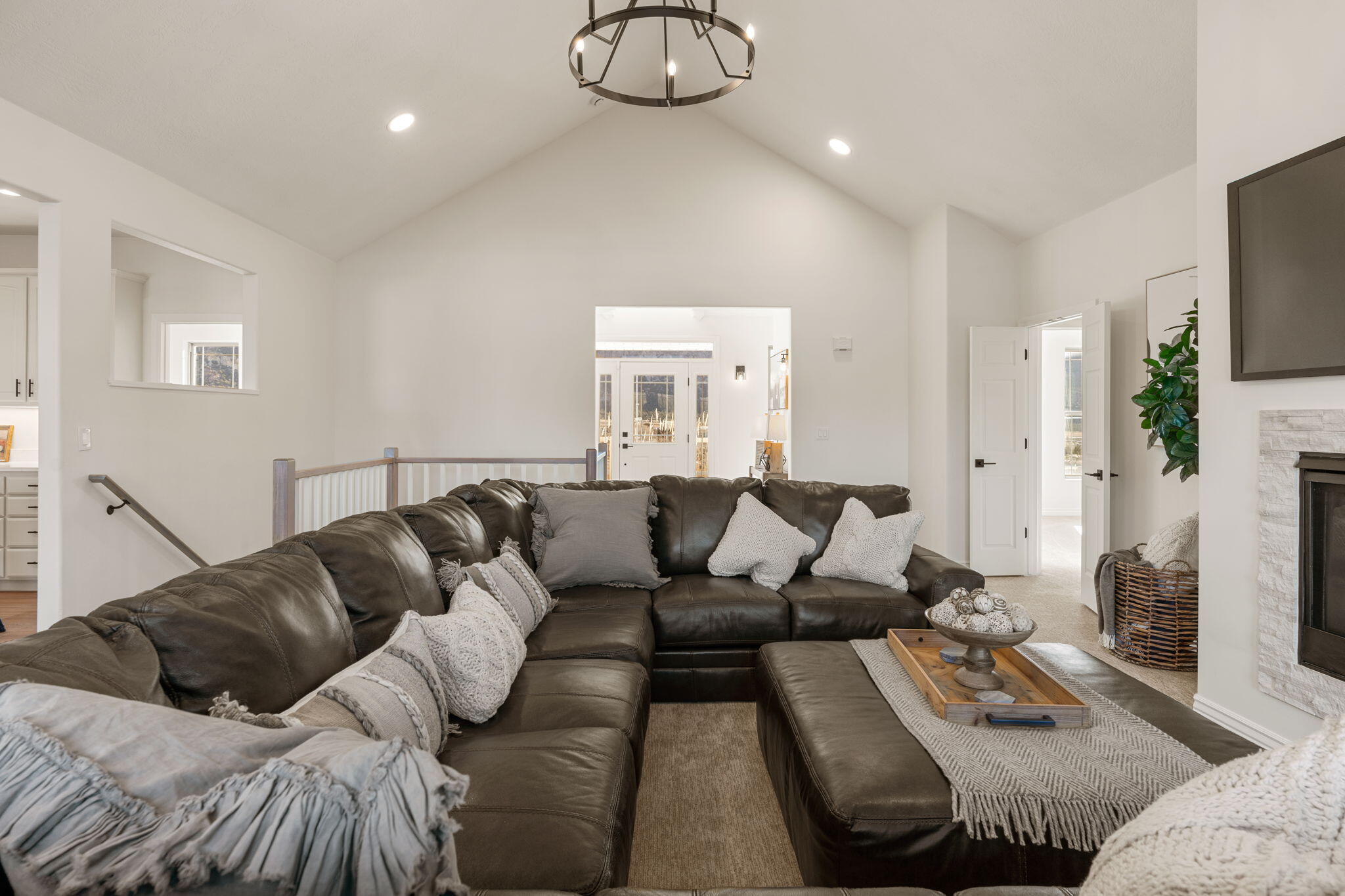 BLACKRIDGE RANCHES - Residential