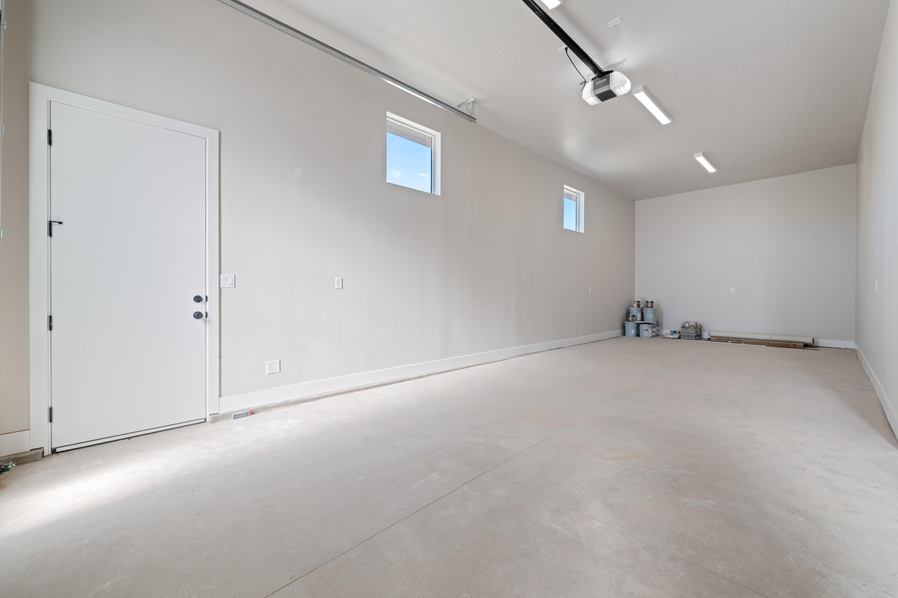 SCENIC POINTE - Residential